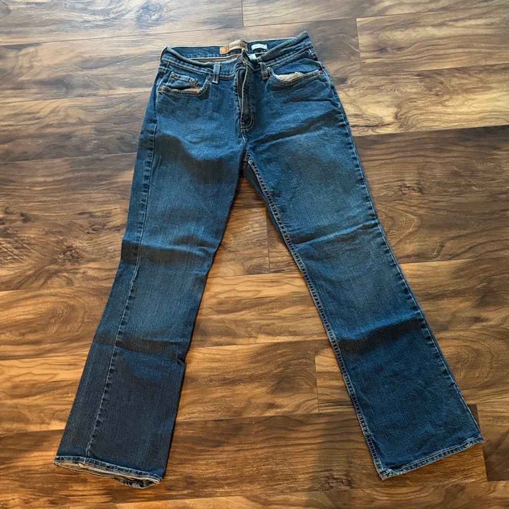 Old Navy Women's Boot Cut Jeans in Dark Blue
